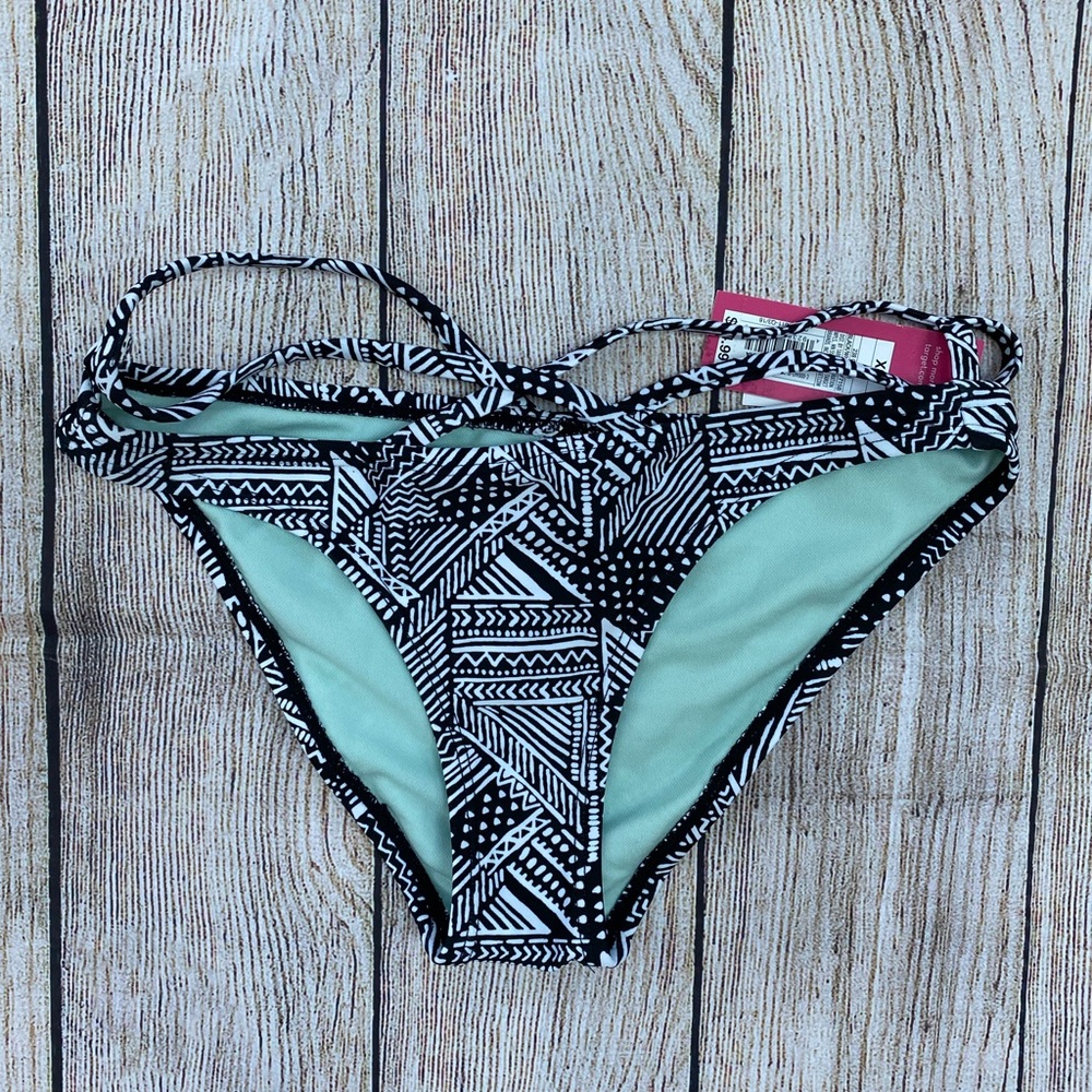 NWT Cheeky Bathing Suit Bottoms